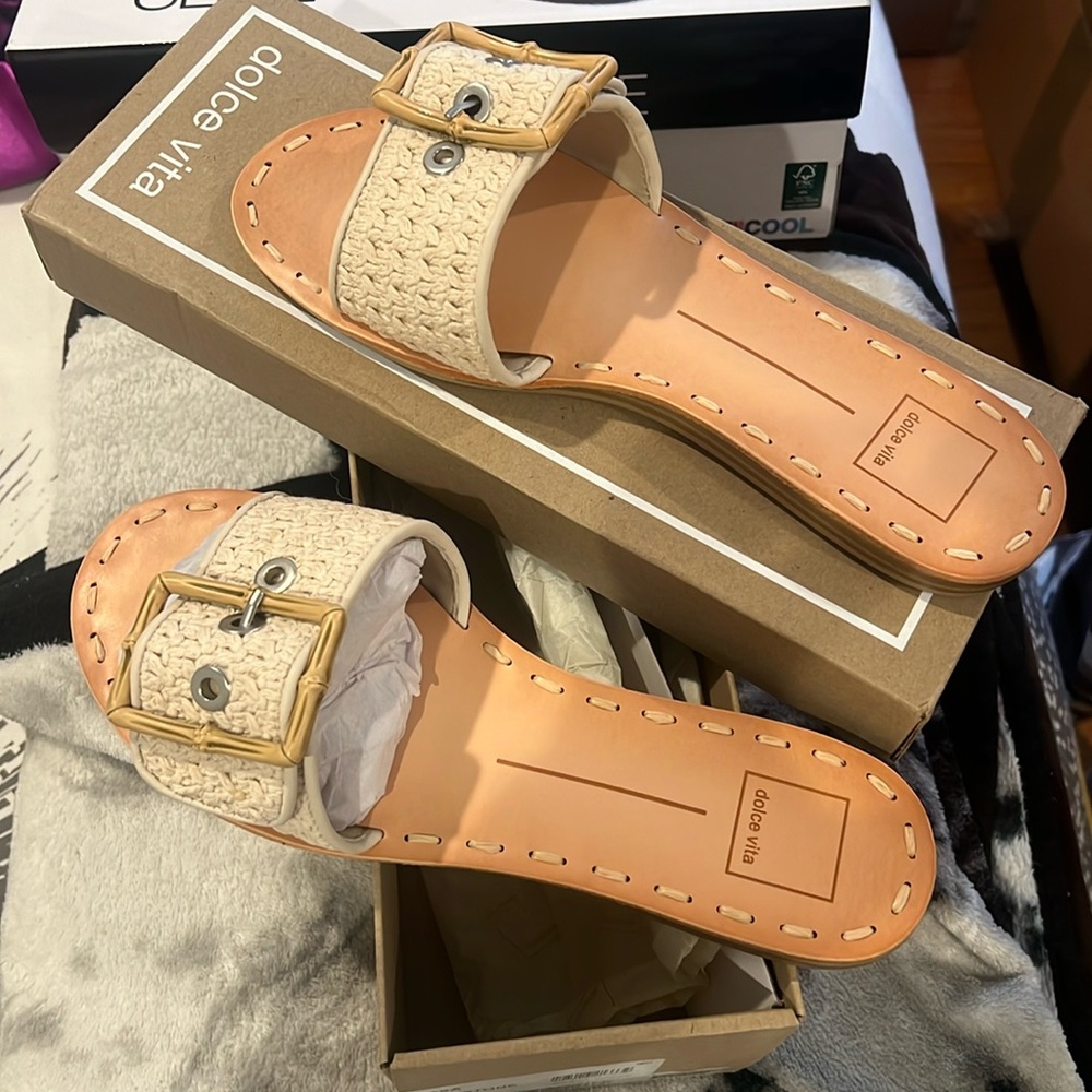 Dolce Vita Womens White Slip On Open Toe Casual Mule Sandals Shoes New